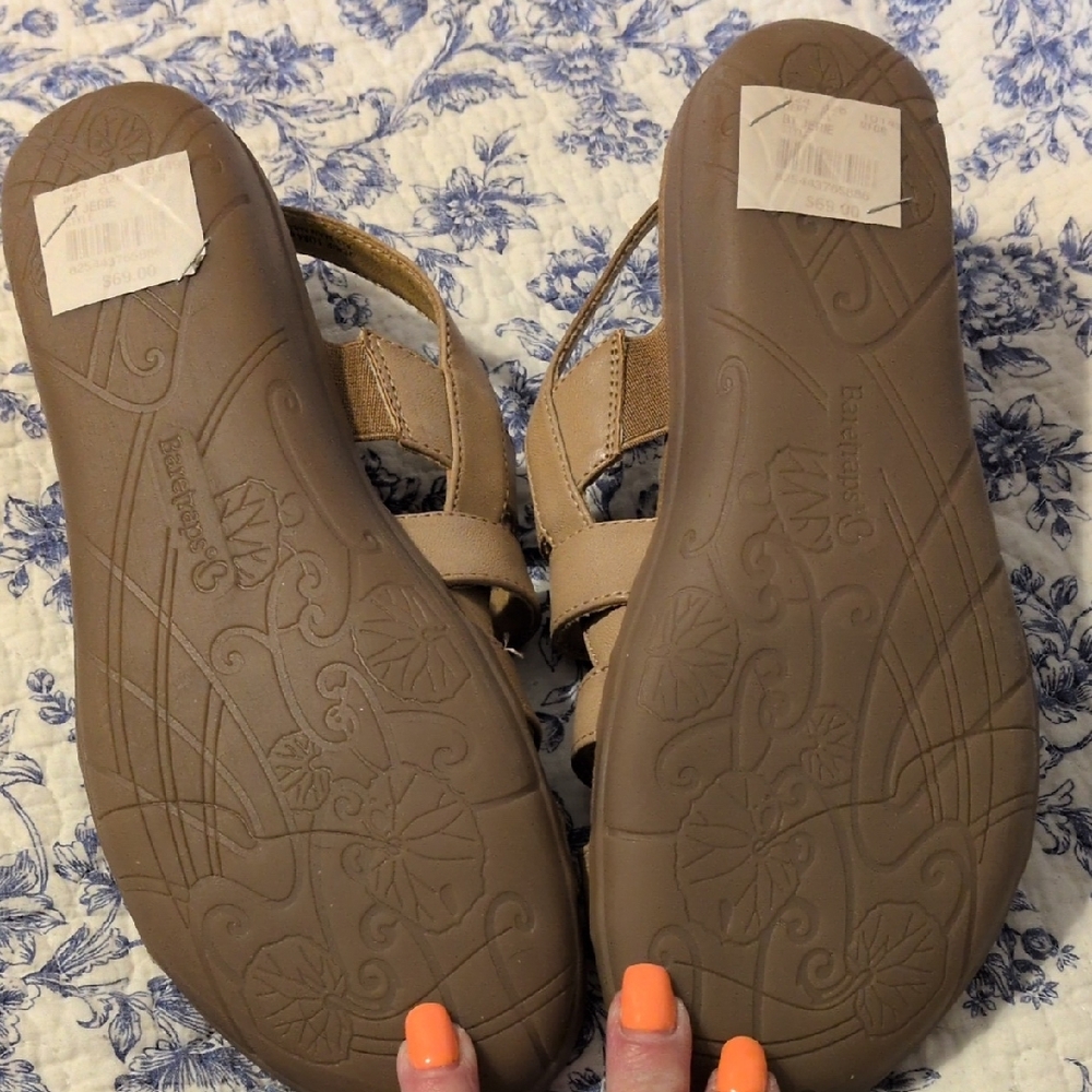 BearPaw Tan Comfort Sandals with Cushioned Footbed - Picture 4 of 6